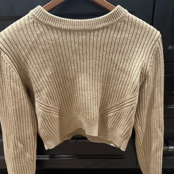 Aritzia cropped sweater - Picture 1 of 3